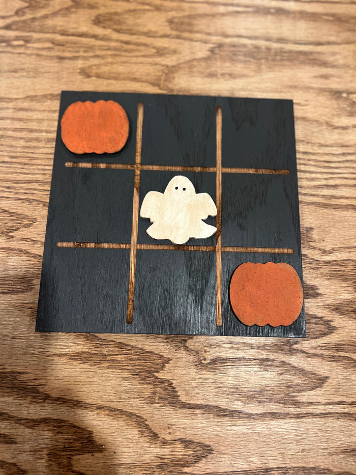 Holiday Tic Tac Toe Board