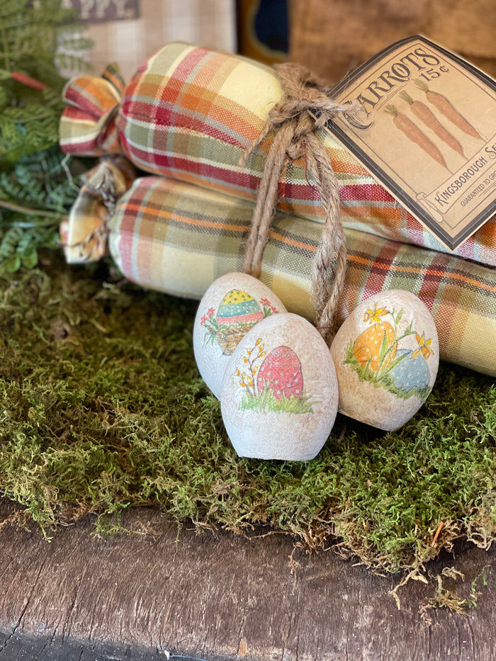 Decoupage Eggs