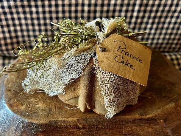 Blackened Beeswax Prim Country Prairie Cake