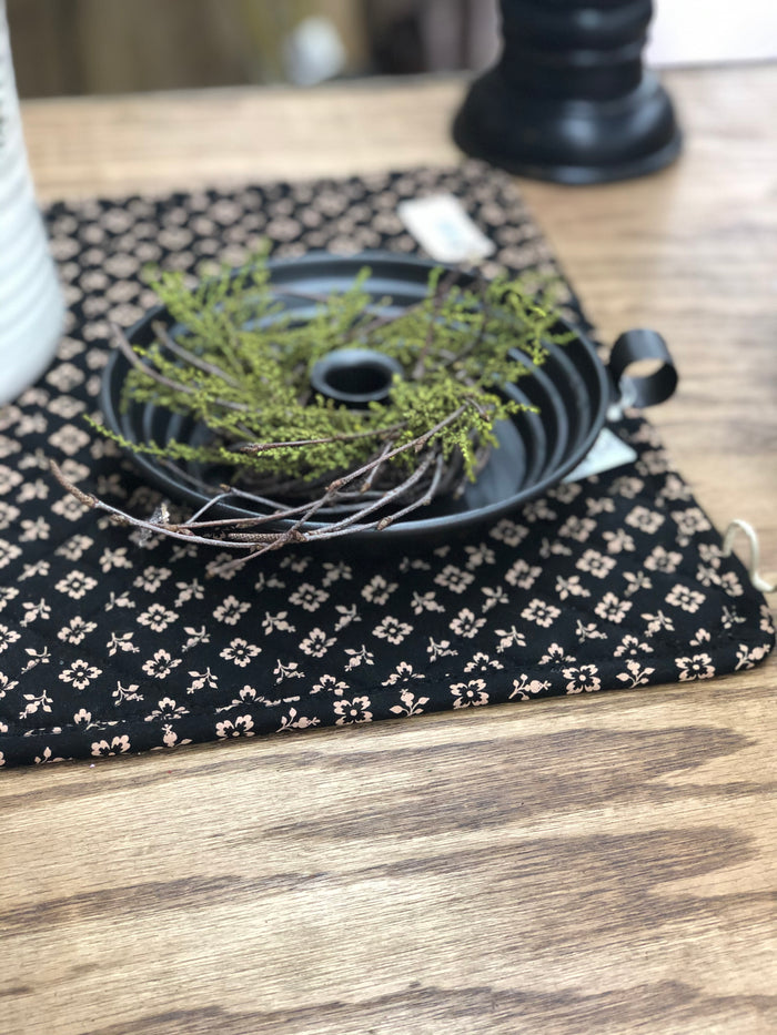 Colonial Candle Holder
