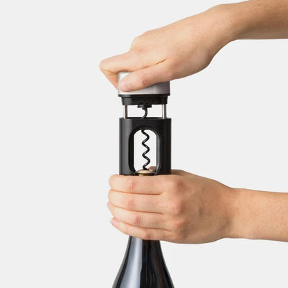 Corkpull in use