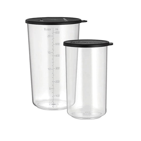 Das Unold ESGE-Zauberstab Becher 2er Set beinhaltet zwei durchsichtige Kunststoffbehälter (600 ml und 400 ml) mit schwarzem Deckel und seitlichen Messmarkierungen in Milliliter und Flüssigunzen.