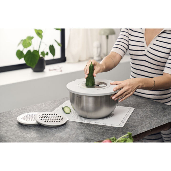 Fresh & Save Bowls Access. Set in use