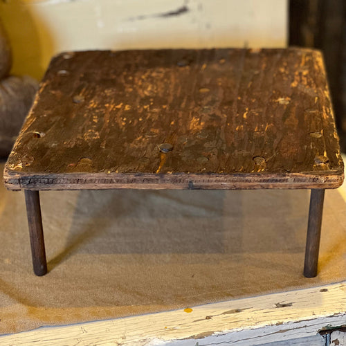 Distressed Riser
