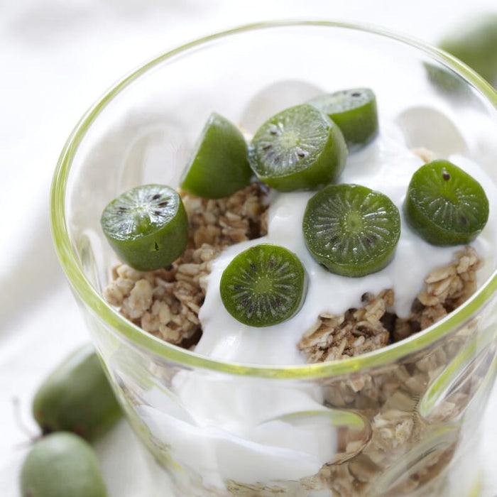 'Issai' Hardy Kiwi Plant Soft Fruit