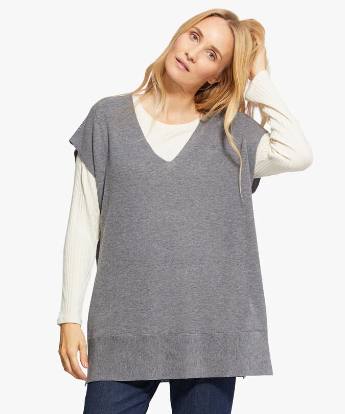 Masai Grey Franca Top Lifestyle 1 | Dotique