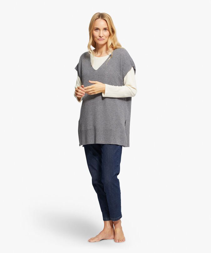 Masai Grey Franca Top Lifestyle 2 | Dotique