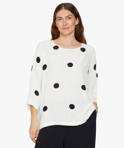 Masai Whitecap Becca Top Lifestyle 1 | Dotique