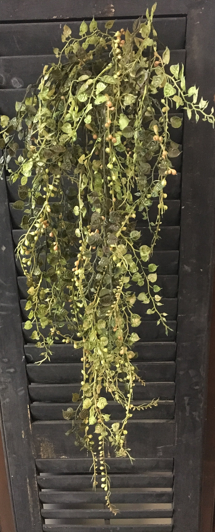 Meadow 32in Teardrops & Berries Drape Garland