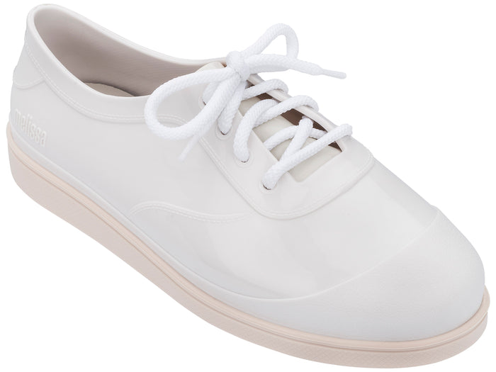 Melissa Line solid white unisex lace-up sneakers with a sleek design and comfortable fit for versatile everyday wear