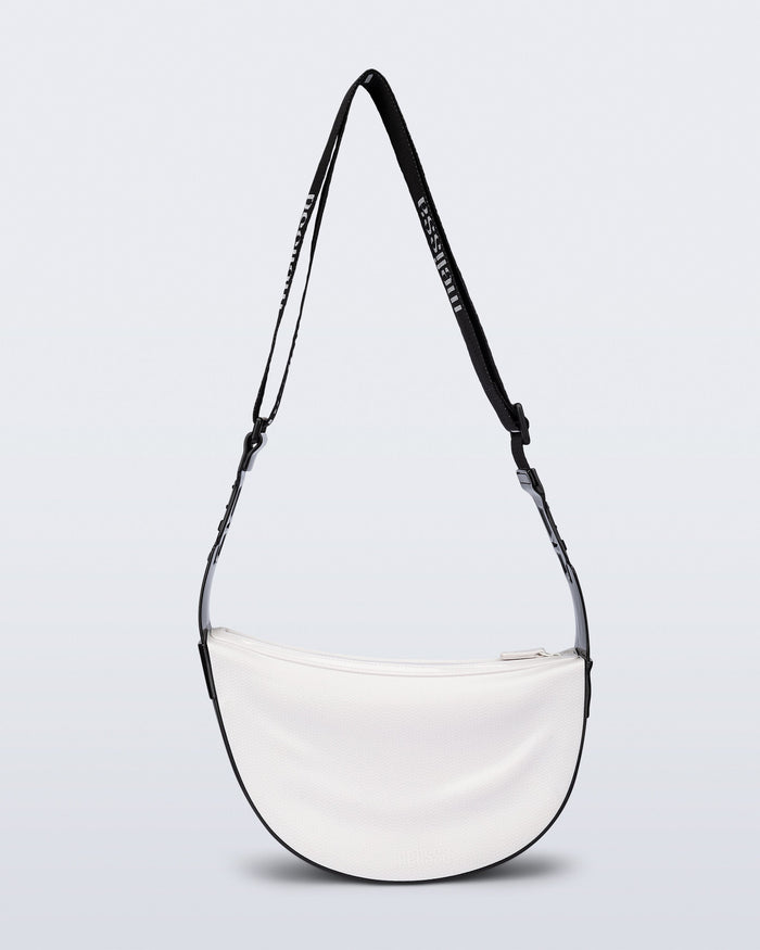 melissa-vibe-Black-silver-shoulder-bag