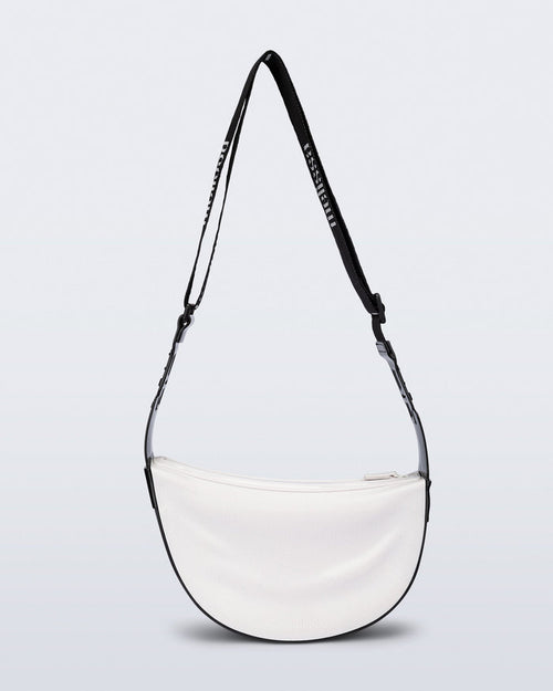 melissa-vibe-Black-silver-shoulder-bag