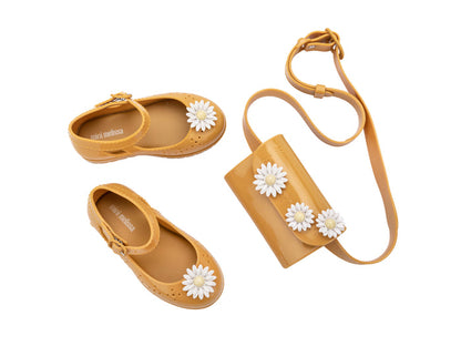 Mini Melissa Com Pochete II yellow sneaker and bag combo for babies – stylish toddler footwear with matching pouch set