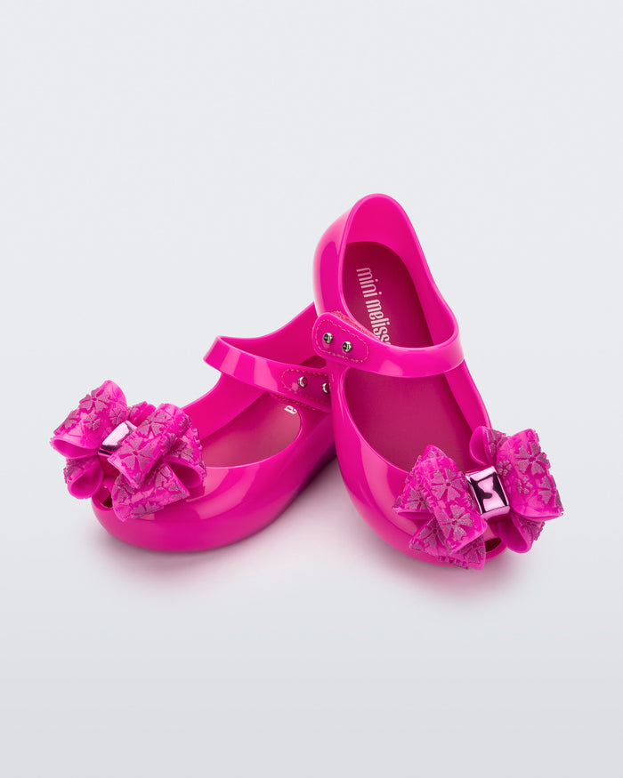 Mini Melissa Ultragirl Sweet XI pink Ballerinas for Babies â€“ Adorable and comfortable ballerina shoes with bow detail, perfect for babiesâ€™ casual and special occasions.