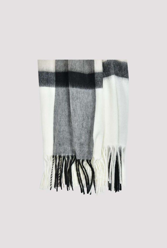 Monari 805697 Pearl Scarf Lifestyle Back | Dotique