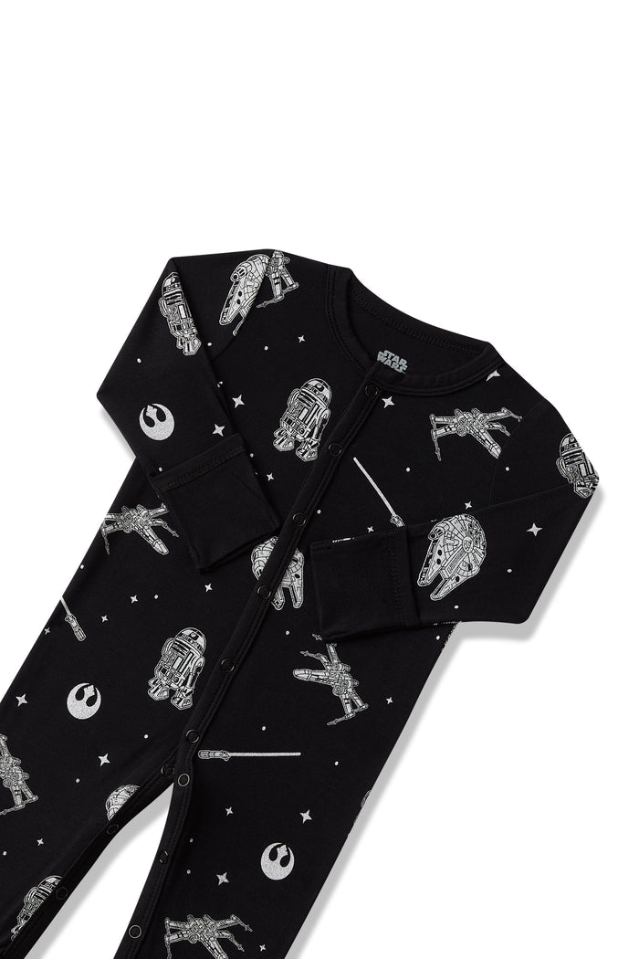 Snap closure and fold over hand cuffs shown on the Romper in STAR WARS™